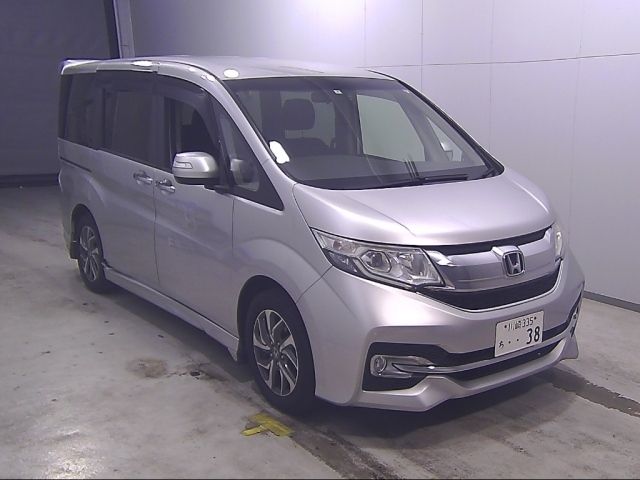 10310 Honda Step wagon RP3 2015 г. (Honda Tokyo)